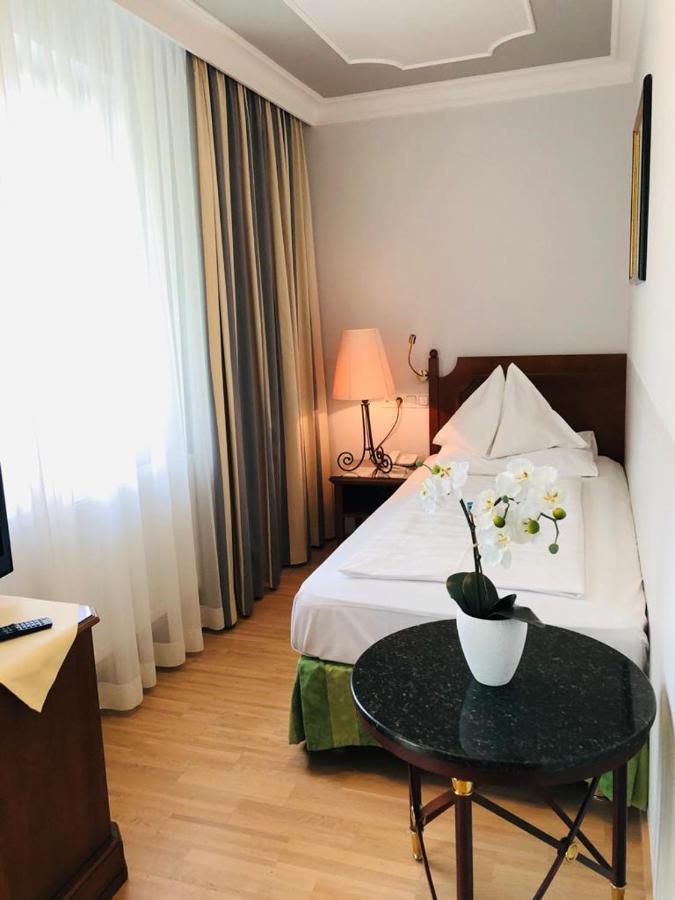 Schloss Kurhotel Strobl Bagian luar foto